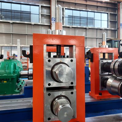 চীন 2-4 মিমি বেধ ইস্পাত রোল গঠন মেশিন ISO9001